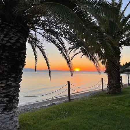 Seafront Family Thetis Holiday home Fourka