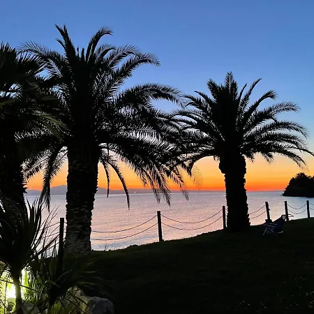Seafront Family Thetis Holiday home Fourka